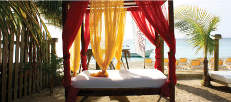 Mayan Princess Roatan Lounge