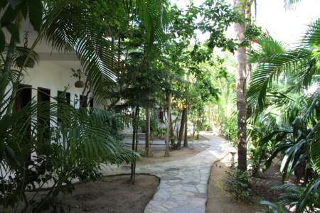 Splash Inn Roatan Jardines - CompraloAqui Viajes