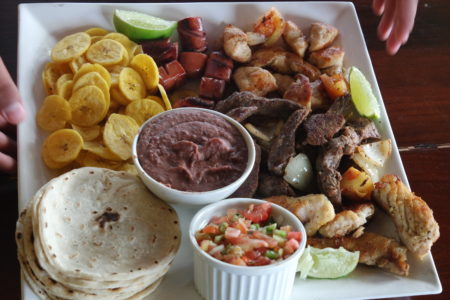 West Bay Colonial Roatan Comida