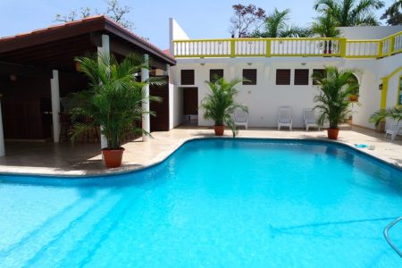 West Bay Colonial Roatan Piscina