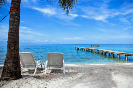 Coral Beach Utila Playa